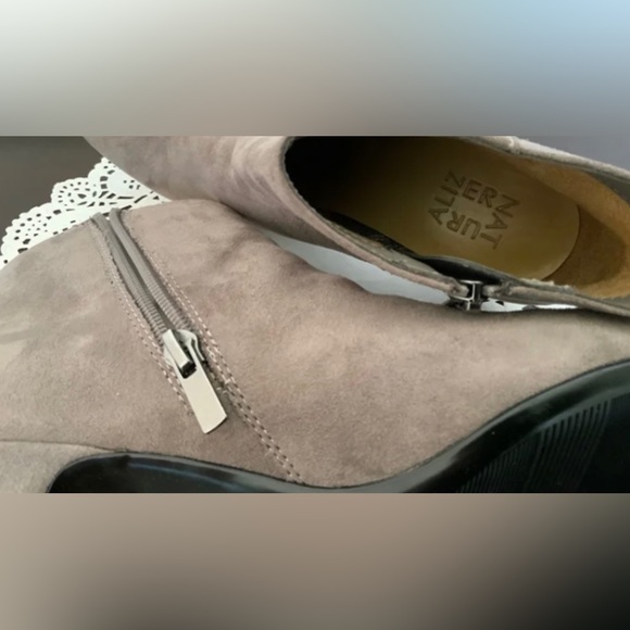 Naturalizer pointed toe ankle booties size 6.5 - Picture 6 of 7